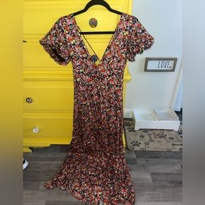 Floral v neck maxi dress